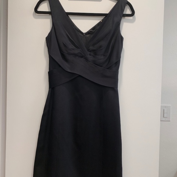 Elie Tahari Cocktail Dress/ gorgeous for the holidays - Picture 3 of 5